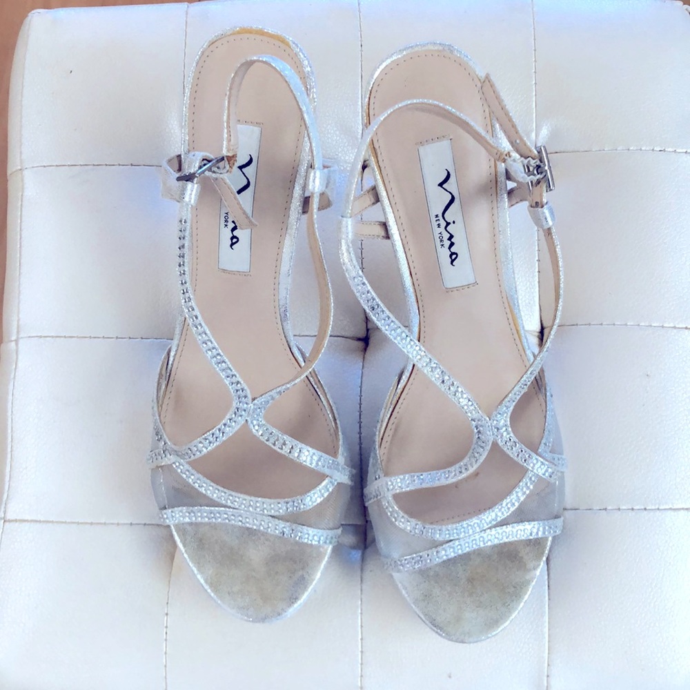 Nina heels size 8 silver rhinestone